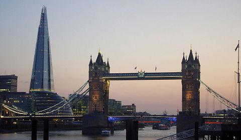 Tower Bridge und The Shard London